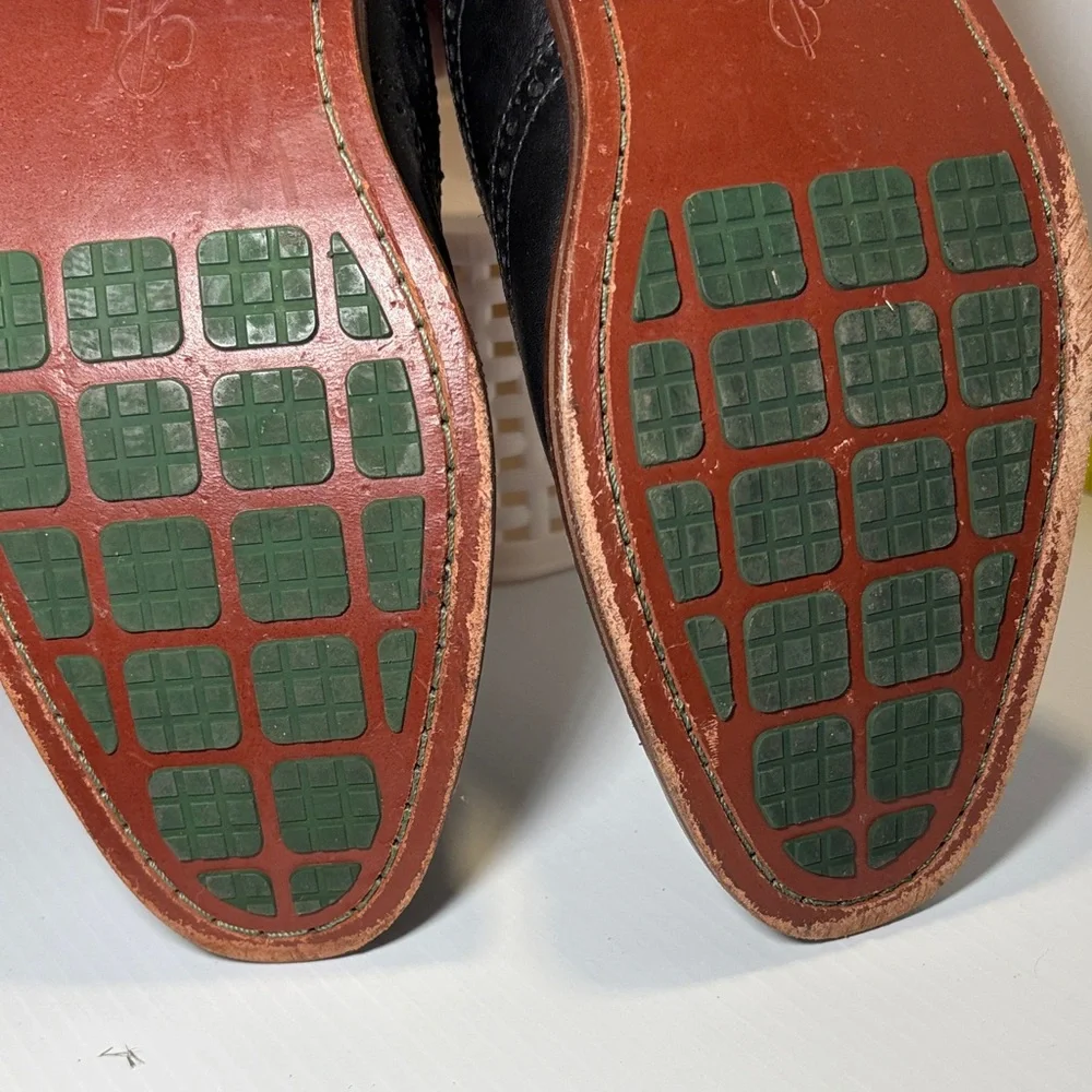 Cole Haan size 10 Black Leather‎ Men's Oxfords with Green Laces soles 22